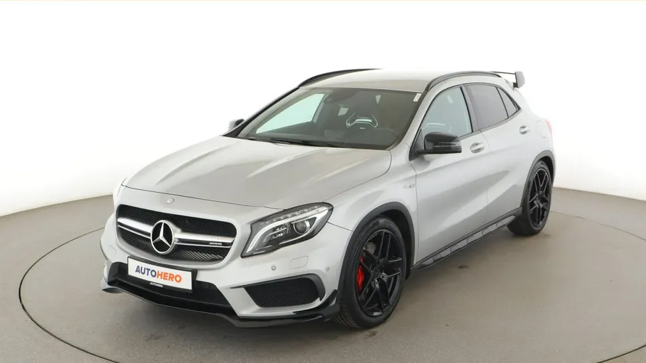 MERCEDES-BENZ GLA -