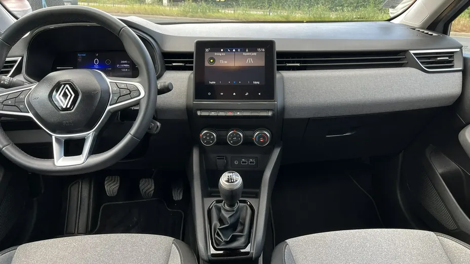 RENAULT Clio -