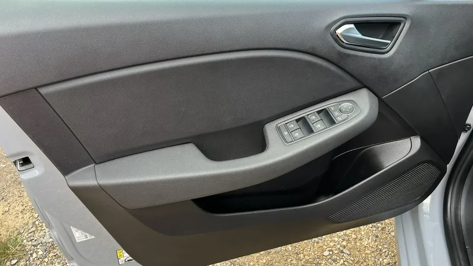 RENAULT Clio -
