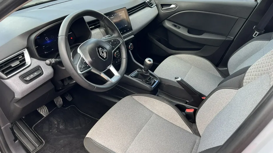 RENAULT Clio -