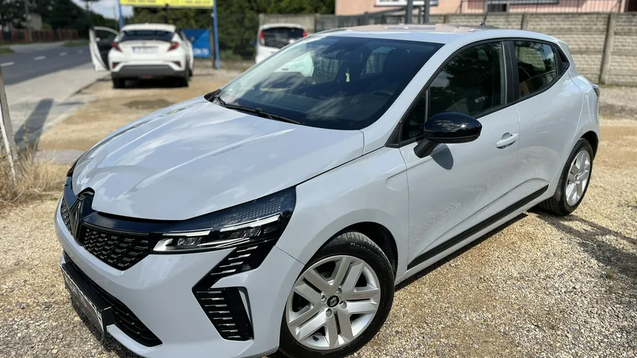 RENAULT Clio -