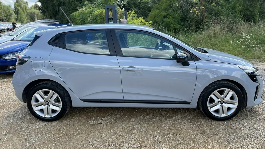 RENAULT Clio -