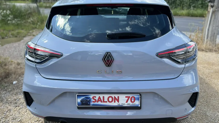RENAULT Clio -