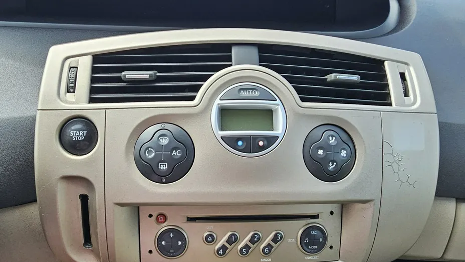 RENAULT Scenic -