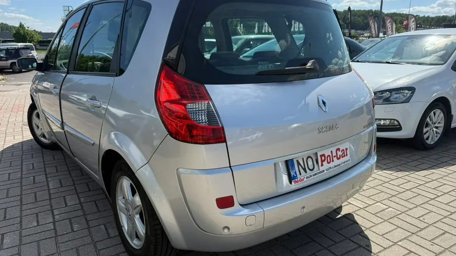 RENAULT Scenic -