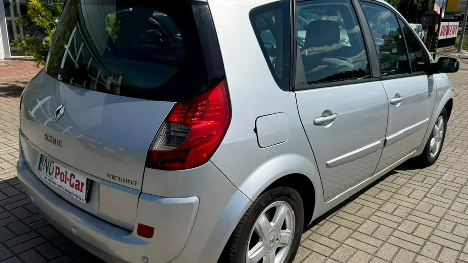 RENAULT Scenic -