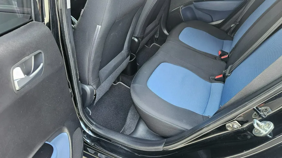 HYUNDAI i10 -