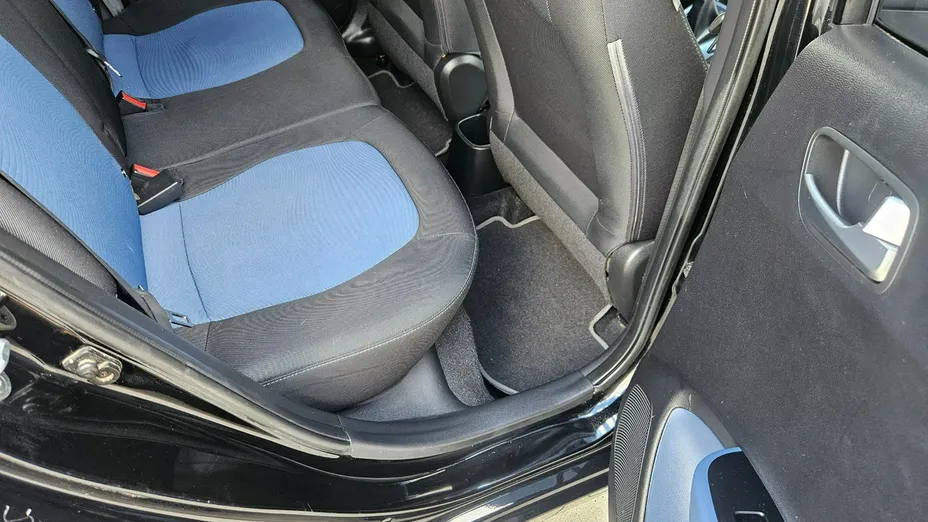 HYUNDAI i10 -
