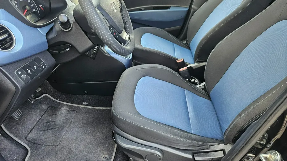 HYUNDAI i10 -