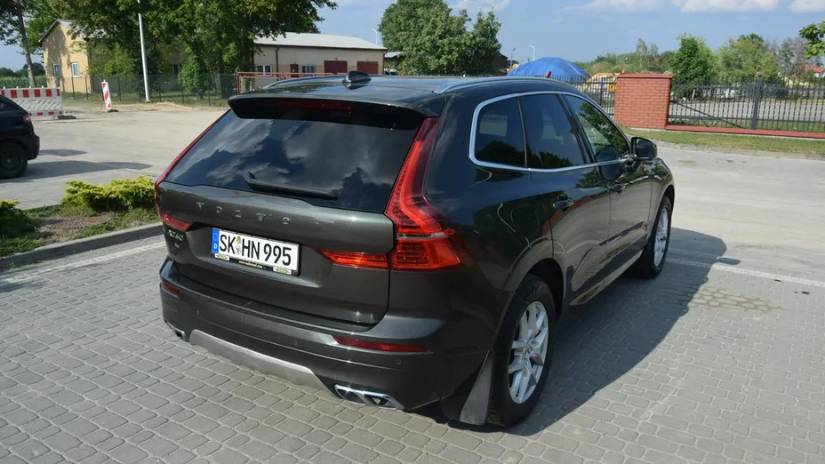 VOLVO XC60 -