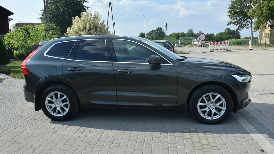 VOLVO XC60 -