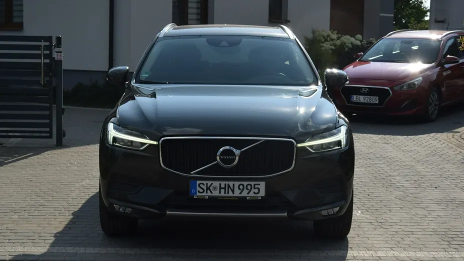 VOLVO XC60 -