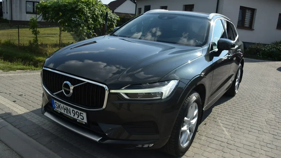 VOLVO XC60 -