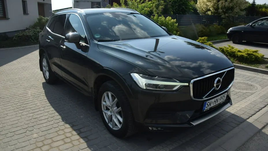 VOLVO XC60 -