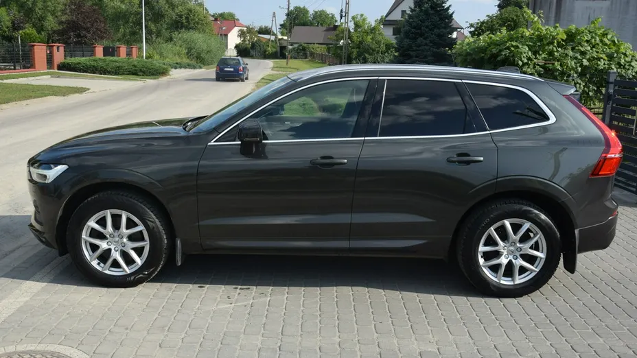VOLVO XC60 -