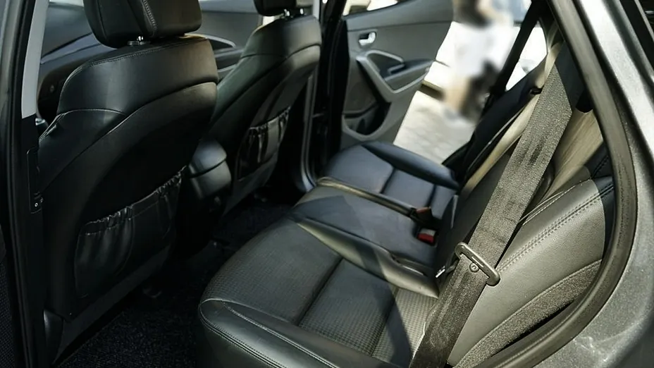 HYUNDAI Santa Fe -