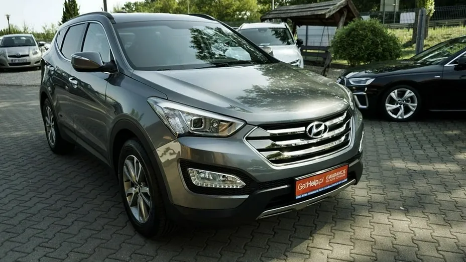 HYUNDAI Santa Fe -