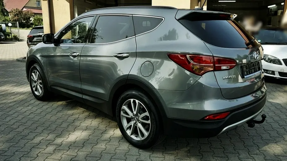 HYUNDAI Santa Fe -