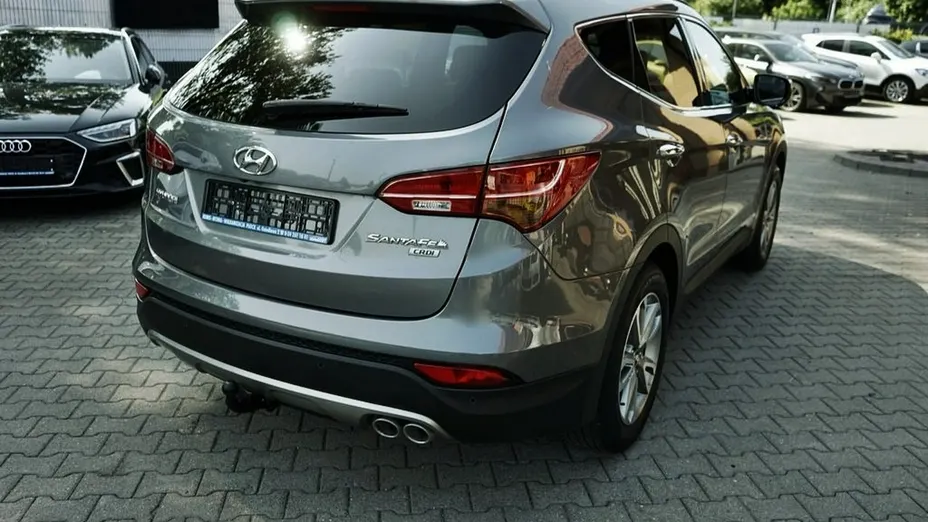 HYUNDAI Santa Fe -