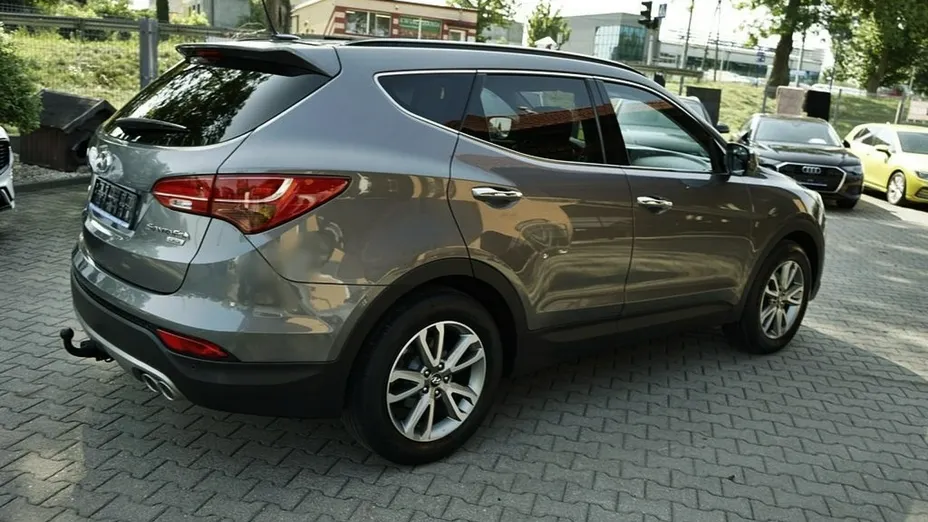 HYUNDAI Santa Fe -