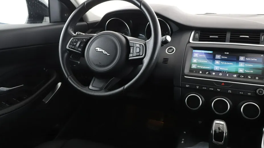 JAGUAR E-Pace -