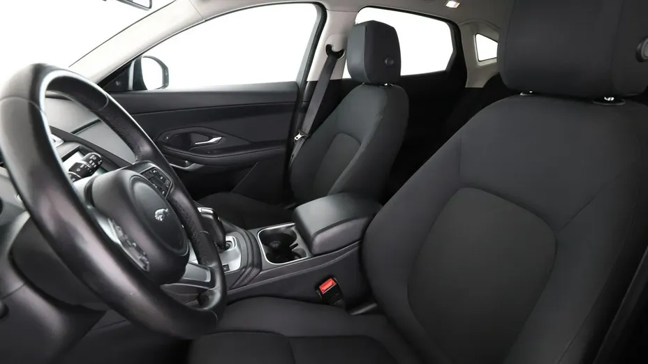 JAGUAR E-Pace -