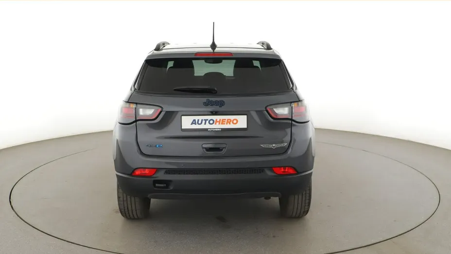 JEEP Compass -