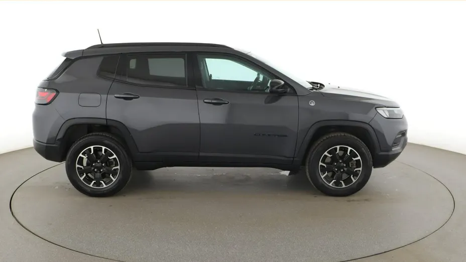 JEEP Compass -