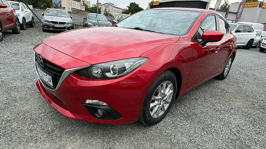 MAZDA 3 -