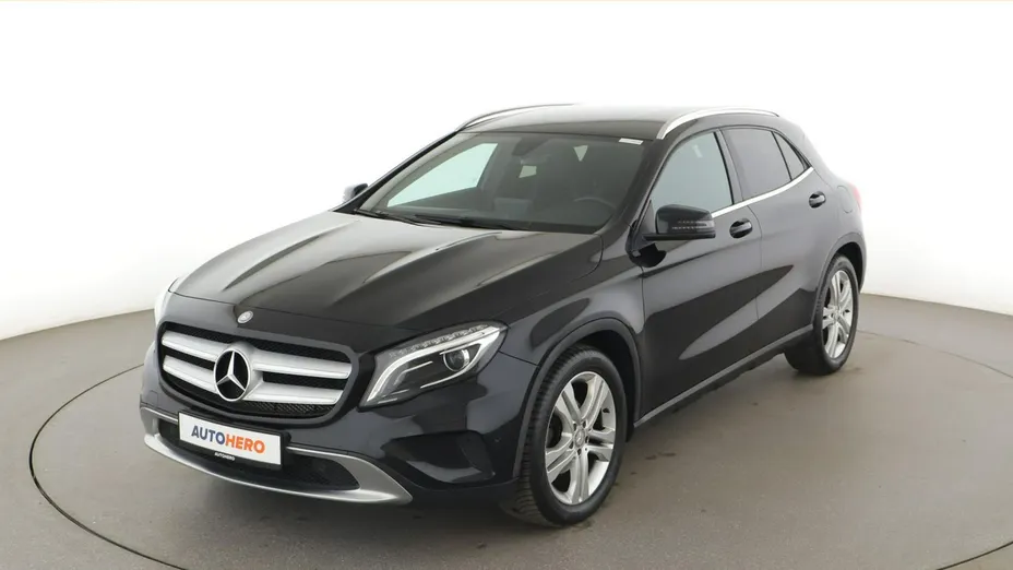MERCEDES-BENZ GLA -