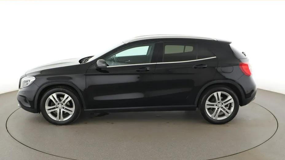 MERCEDES-BENZ GLA -