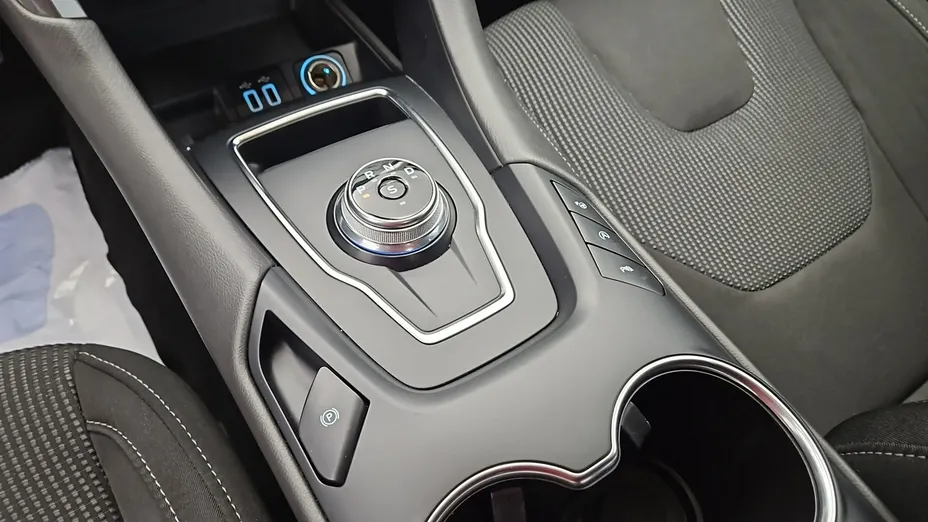 FORD Mondeo -