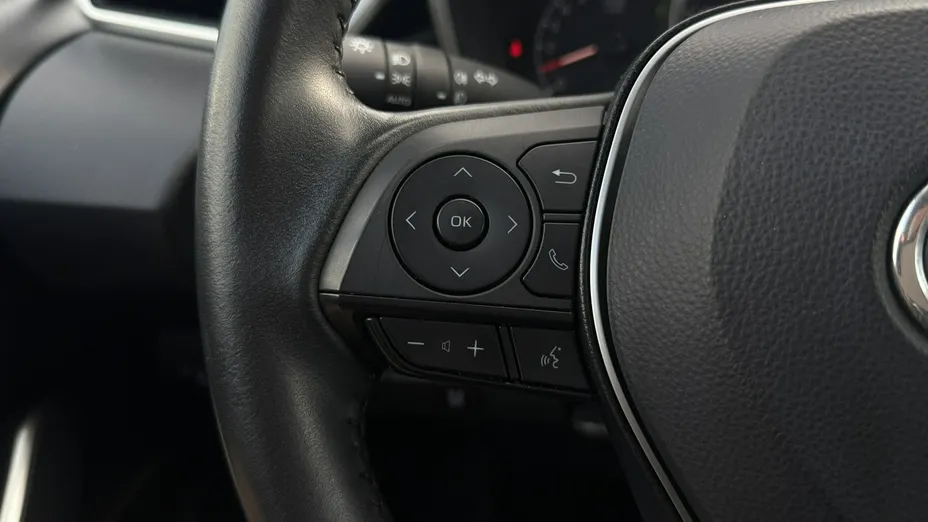 TOYOTA Corolla -