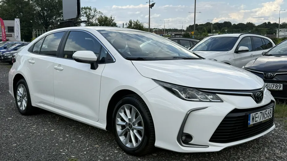 TOYOTA Corolla -