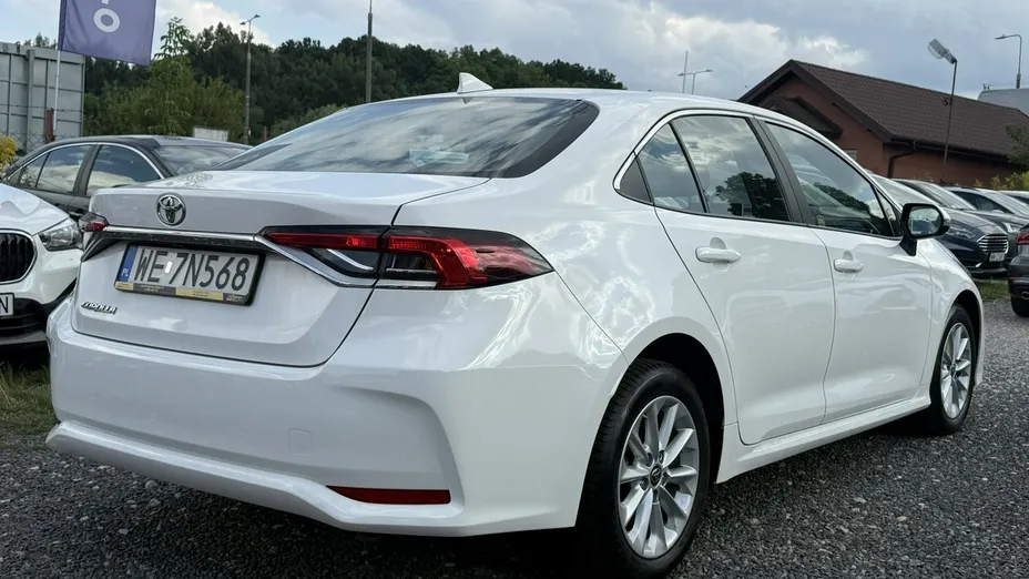TOYOTA Corolla -