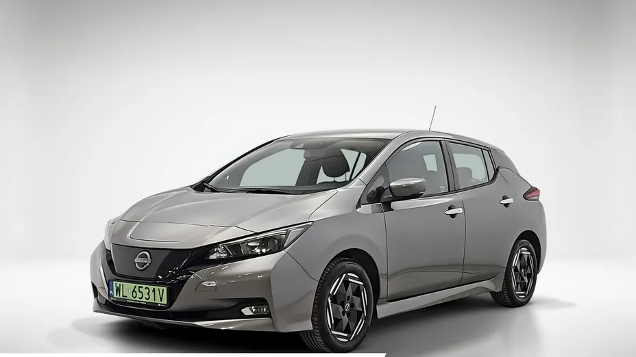 NISSAN Leaf -