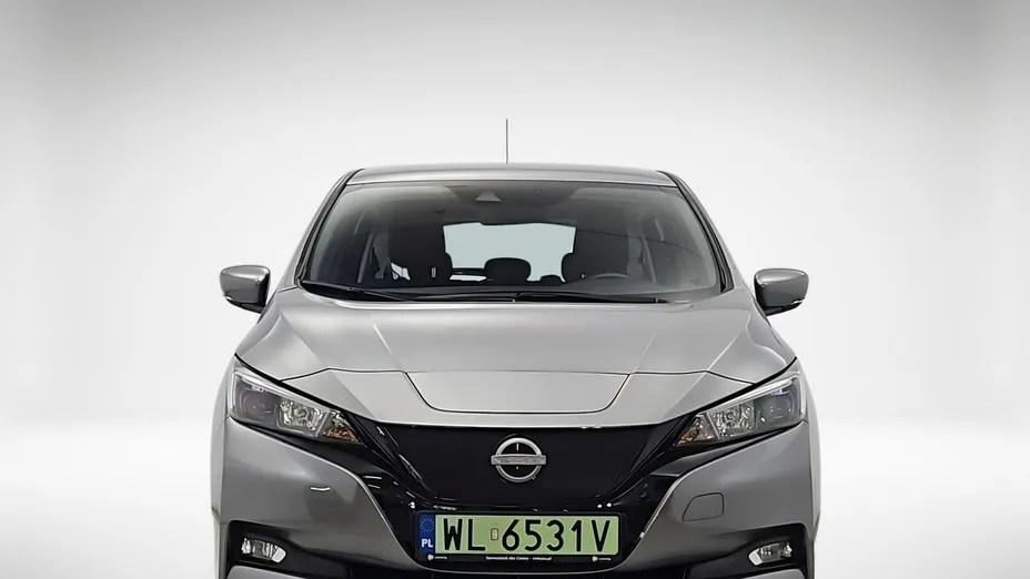 NISSAN Leaf -