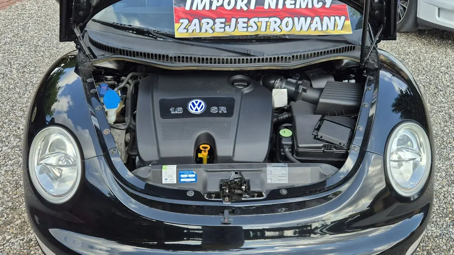 VOLKSWAGEN New Beetle -