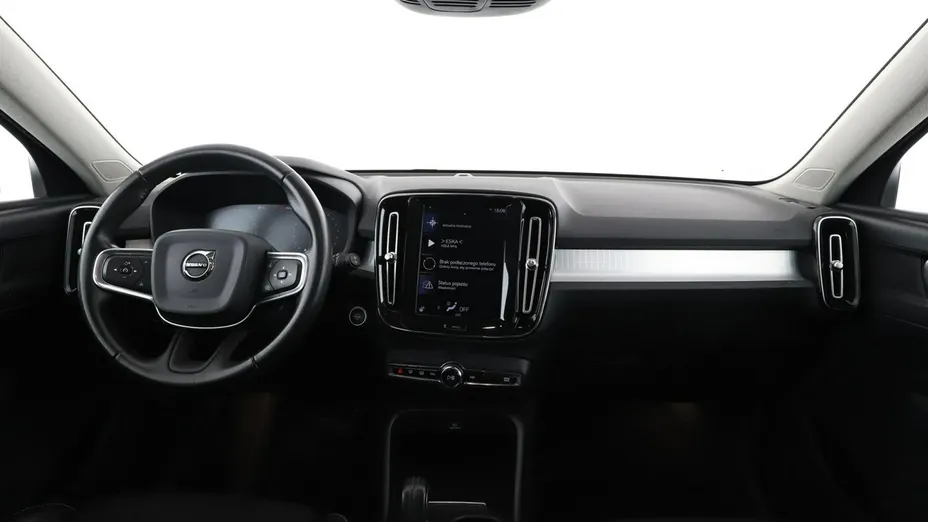VOLVO XC40 -