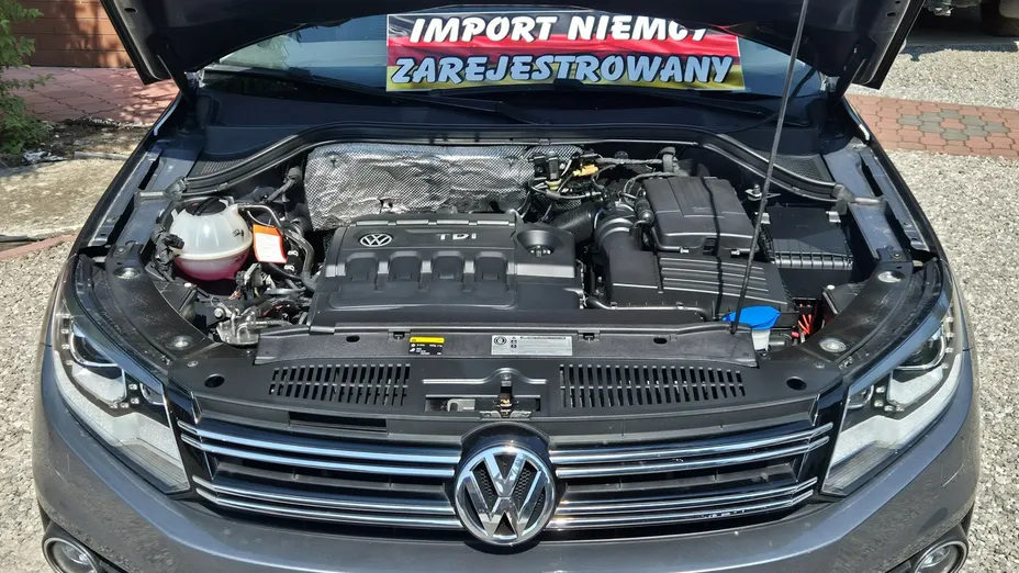 VOLKSWAGEN Tiguan -