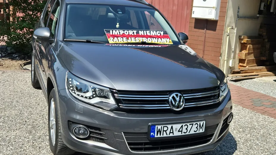 VOLKSWAGEN Tiguan -