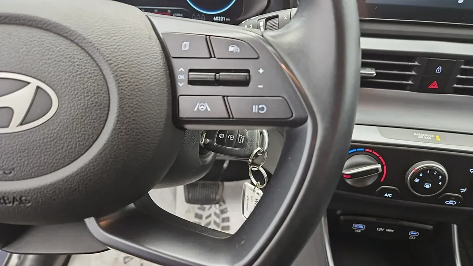 HYUNDAI i20 -