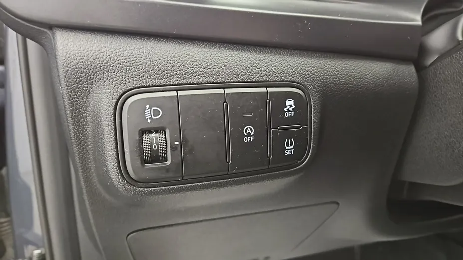 HYUNDAI i20 -
