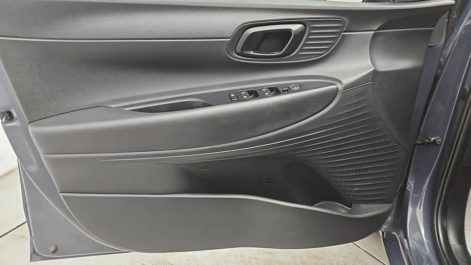 HYUNDAI i20 -