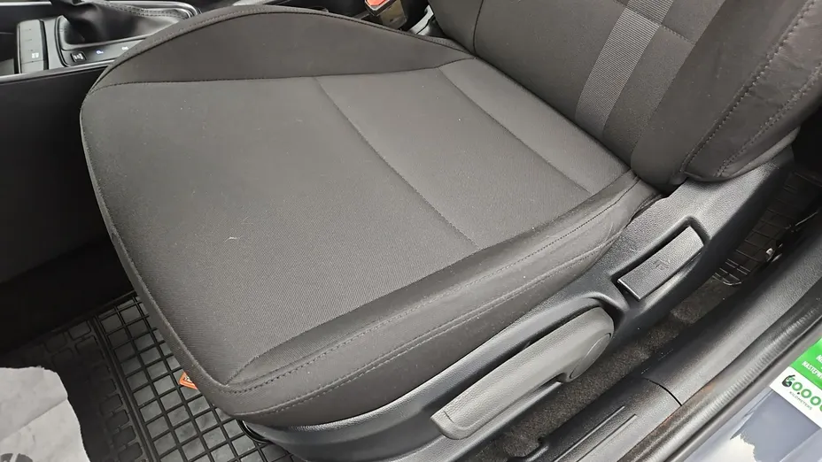 HYUNDAI i20 -