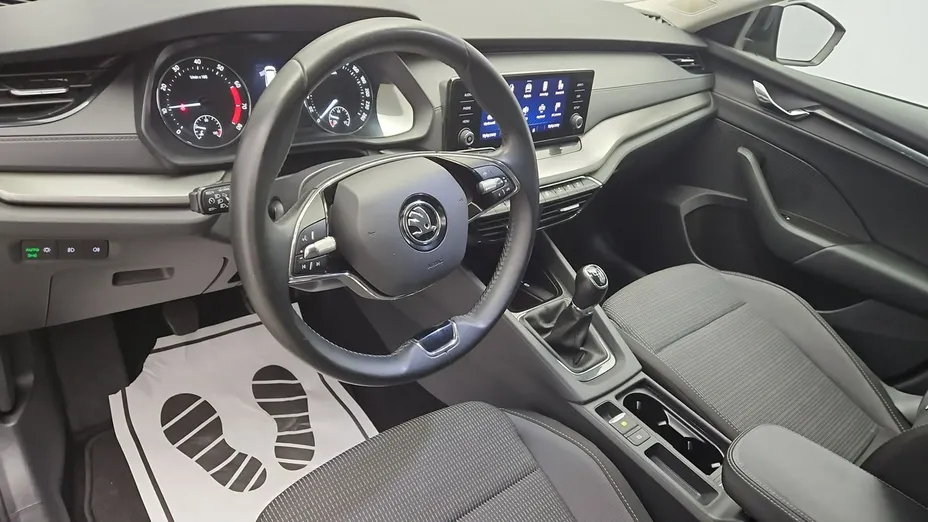 SKODA Octavia -