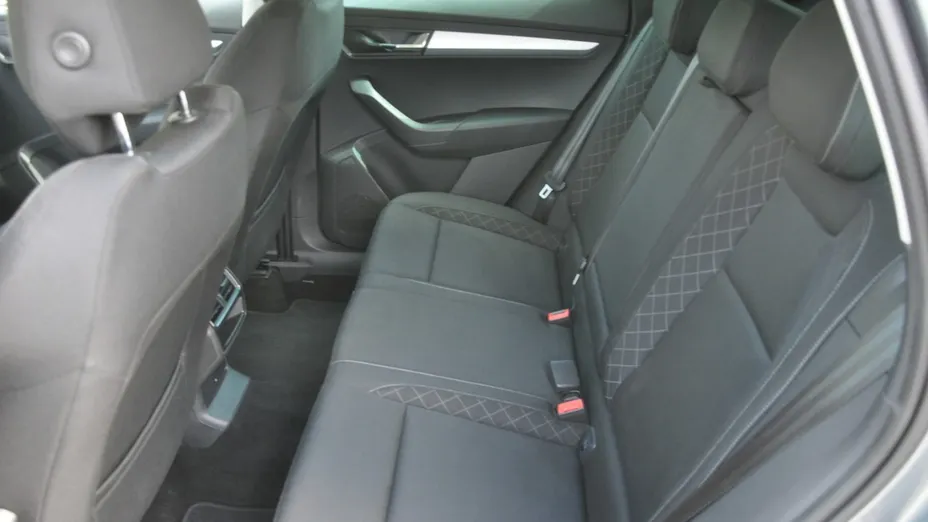 SKODA Karoq -
