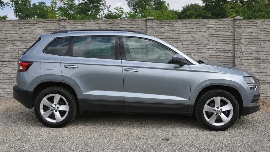 SKODA Karoq -