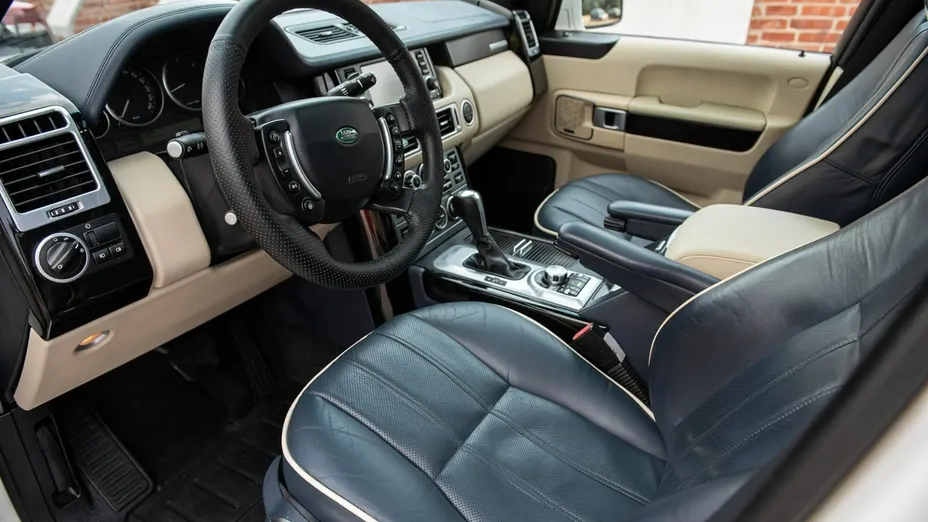 LAND ROVER Range Rover -