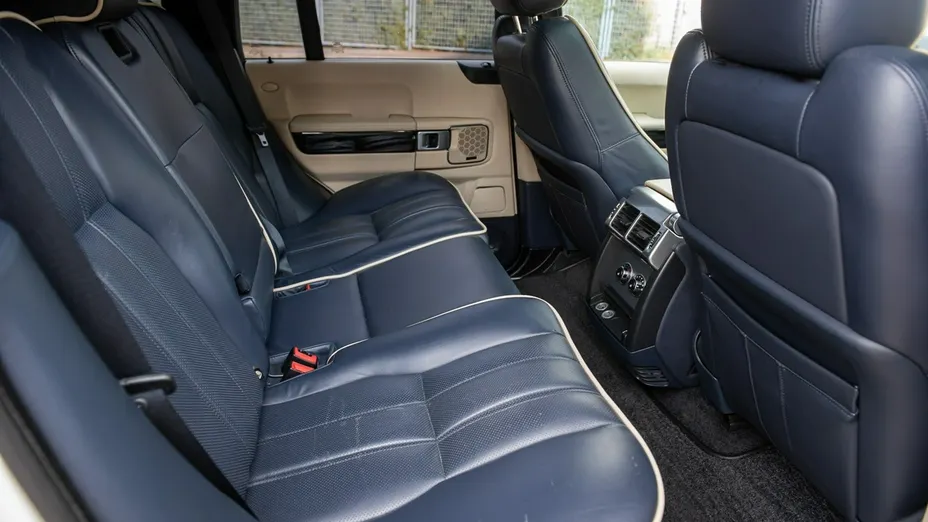 LAND ROVER Range Rover -